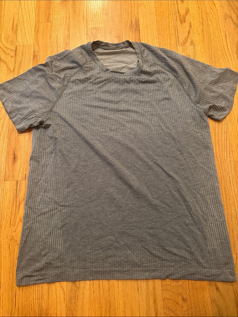 lululemon athletica Men's Short Sleeve metal vent tech — Heather Gray